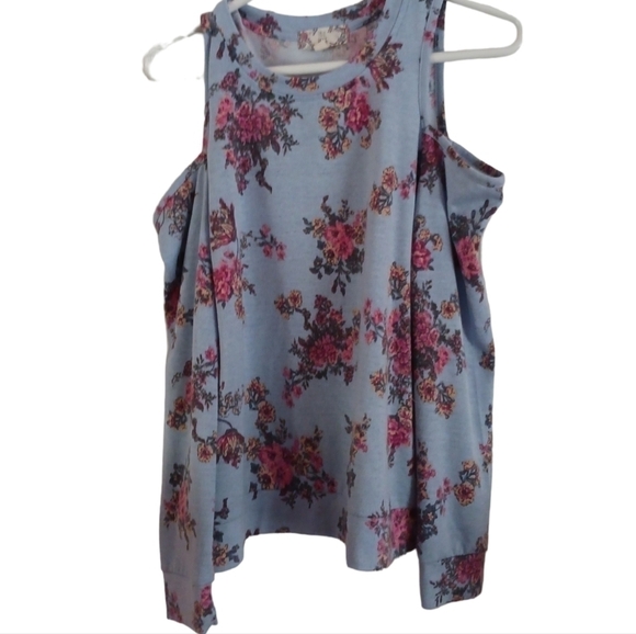 Pink Rose Keyhole Sleeved Floral Top - Picture 3 of 5